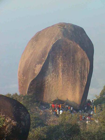 เที่ยวอุทยานแห่งชาติเขาคิชฌกูฏ  ยอดพระบาท น้ำตกกระทิง จังหวัดจันทบุรี